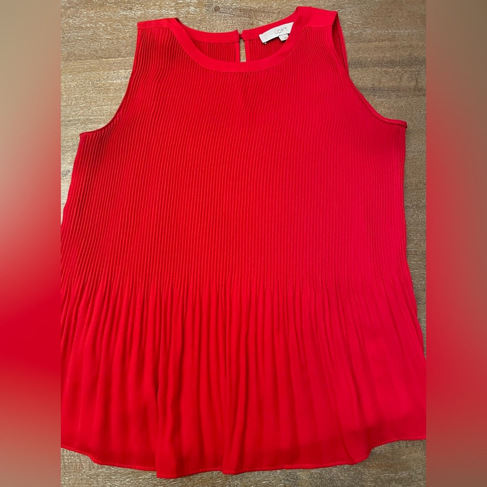 Loft-Red Sleeveless Women's Blouse-size small